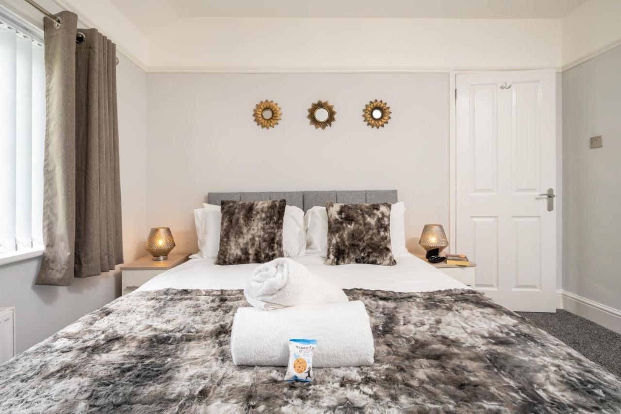 Mulberry House - Luxurious And Modern 4-Bed In Solihull Near Nec,Jlr, Airport, Resorts World, Hs2 Exterior foto